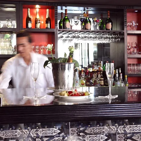 Boutique Hotel La Renaissance - Adults Only-3